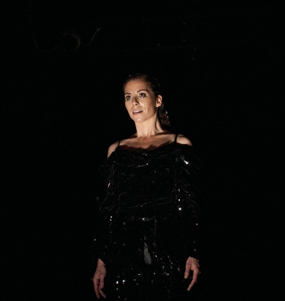 L'actriu Paula Blanco és 'Pitó' a La Gleva Teatre. Foto: Pol Rebaque